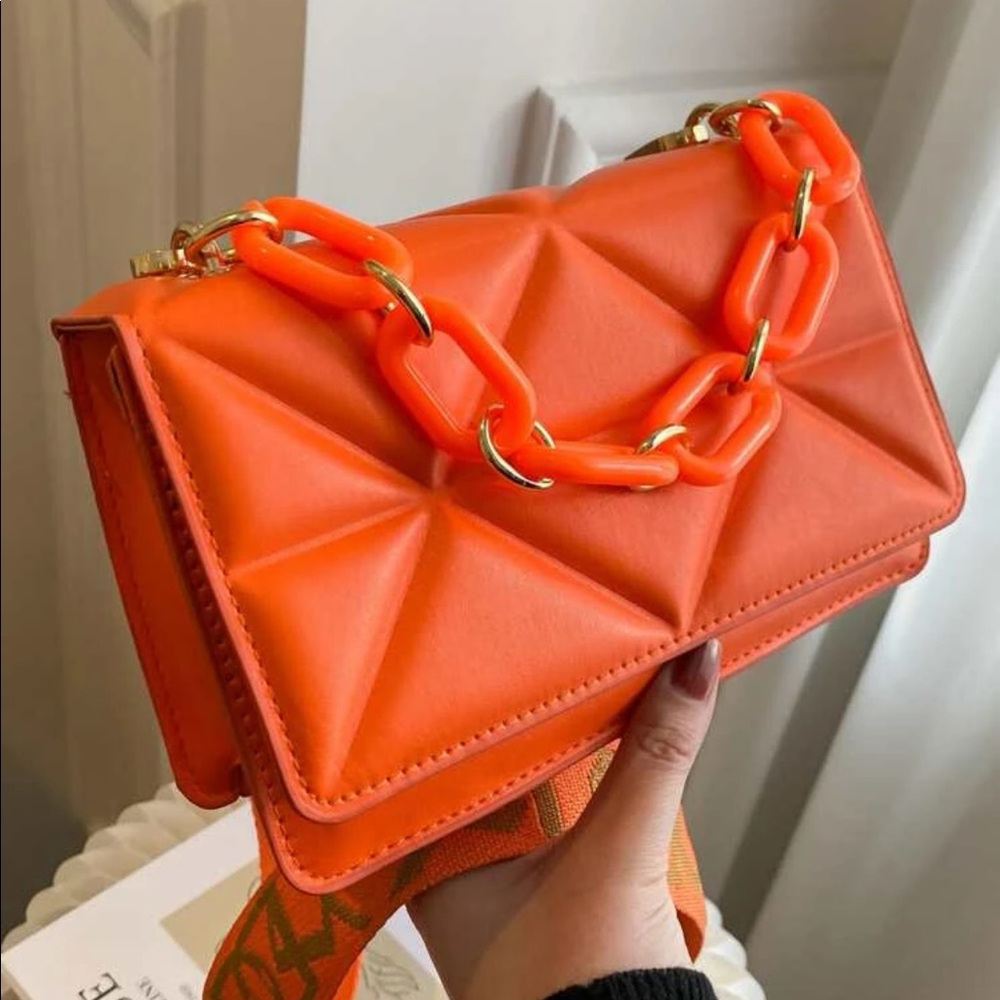 Orange minimalist quilted chain square bag 🧡🍊